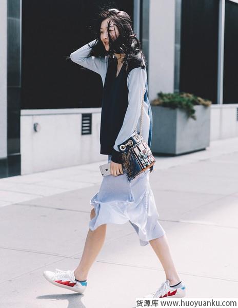时髦又百变,衬衫裙凹造型从不敷衍-第2张图片-货源库 时髦又百变,衬衫裙凹造型从不敷衍-第2张图片-货源库