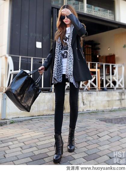 多变造型毛呢外套搭配出彩-第2张图片-货源库