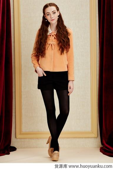 多变造型毛呢外套搭配出彩-第3张图片-货源库