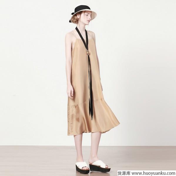 高贵优雅魅力难挡，丝缎衣裙美到发光-第5张图片-货源库