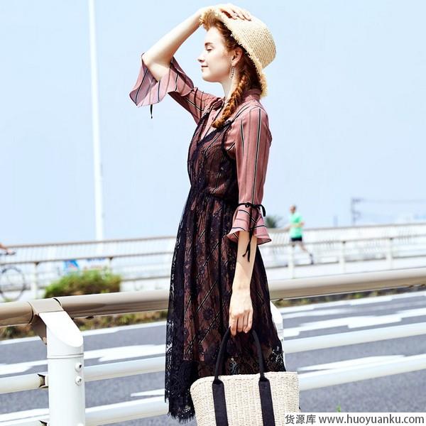 秋季裙装质感为首,换季穿搭有它不愁-第16张图片-货源库 秋季裙装质感为首,换季穿搭有它不愁-第16张图片-货源库