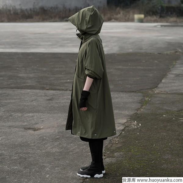 风衣：造型实力派，连接冬与夏-第18张图片-货源库