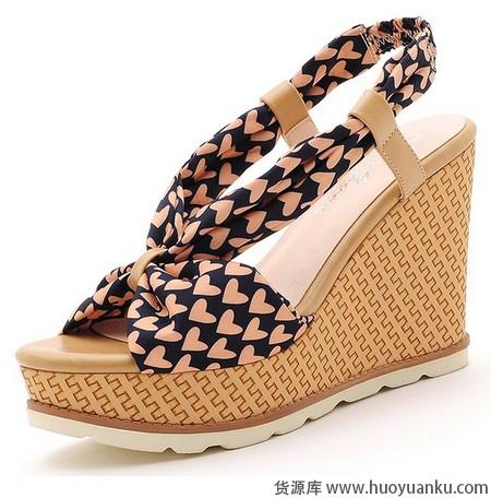 我的夏天我做主-第11张图片-货源库