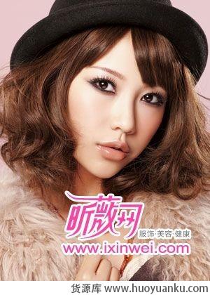 教你打造甜蜜可人俏女郎妆容