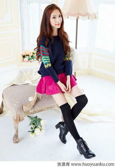 秋冬显瘦靠“叠搭”-第1张图片-货源库 秋冬显瘦靠“叠搭”-第1张图片-货源库