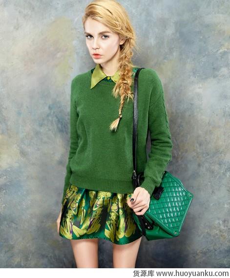 秋冬显瘦靠“叠搭”-第4张图片-货源库 秋冬显瘦靠“叠搭”-第4张图片-货源库