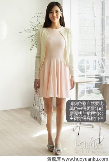 适合大个子女生的裙装搭配-第5张图片-货源库