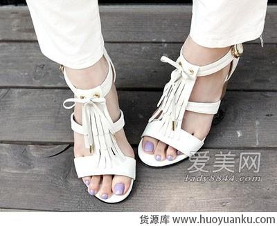 新品坡跟鞋让你高挑又迷人-第4张图片-货源库