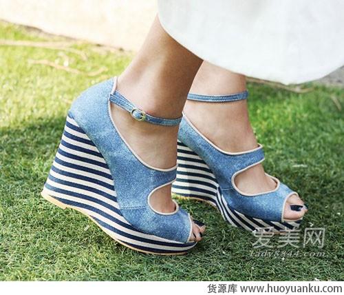 新品坡跟鞋让你高挑又迷人-第10张图片-货源库