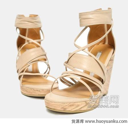 新品坡跟鞋让你高挑又迷人-第12张图片-货源库