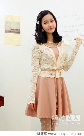 浪漫飘逸公主款裙装-第4张图片-货源库