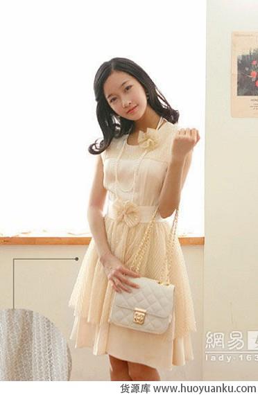 浪漫飘逸公主款裙装-第5张图片-货源库