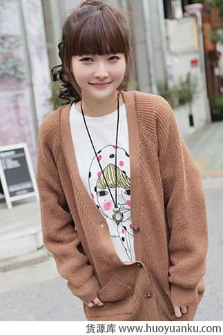 简单毛衫打造甜美女孩装-第4张图片-货源库 简单毛衫打造甜美女孩装-第4张图片-货源库