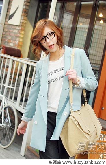 休闲亮色轻薄款西装-第1张图片-货源库