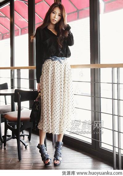 雪纺长裙夏日至in穿搭-第8张图片-货源库 雪纺长裙夏日至in穿搭-第8张图片-货源库