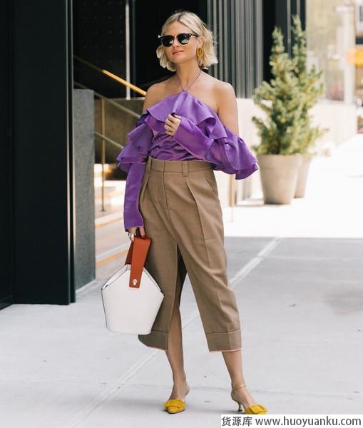 露肩装:放大你的美,只需这一招-第3张图片-货源库 露肩装:放大你的美,只需这一招-第3张图片-货源库