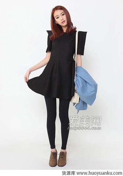 经典小黑裙永不退潮流-第1张图片-货源库 经典小黑裙永不退潮流-第1张图片-货源库