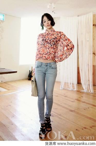 时尚罩衫打造浓浓女人味-第6张图片-货源库 时尚罩衫打造浓浓女人味-第6张图片-货源库