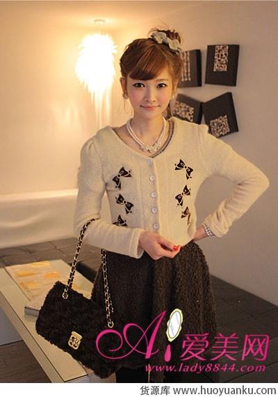 百搭开衫应对早晚温差-第7张图片-货源库