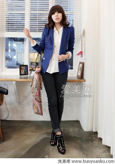 简单西装外套穿出知性风-第3张图片-货源库 简单西装外套穿出知性风-第3张图片-货源库