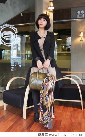 令人爱不释手的连衣裙-第1张图片-货源库