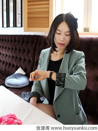 轻熟女的时尚着装-第5张图片-货源库