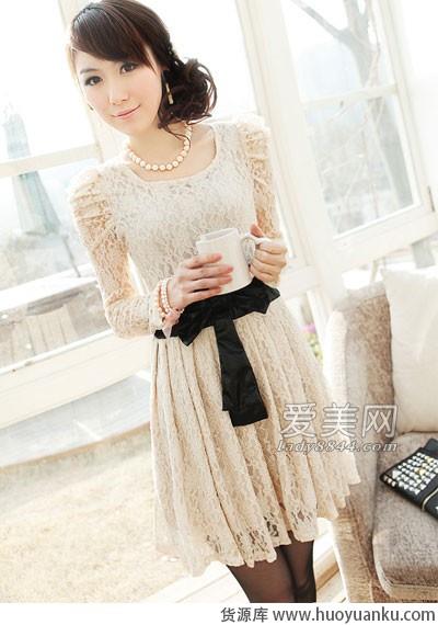 性感可爱蕾丝蝴蝶结连衣裙-第1张图片-货源库