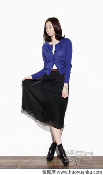 恬静知性职场装扮-第5张图片-货源库