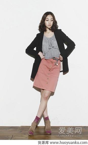 恬静知性职场装扮-第6张图片-货源库