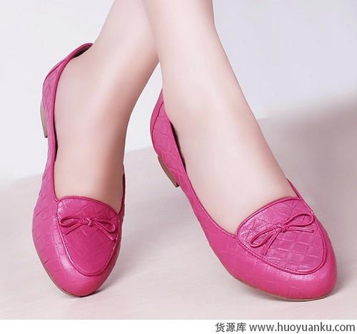 真皮秋鞋上镜款,品位时尚大比拼-第17张图片-货源库 真皮秋鞋上镜款,品位时尚大比拼-第17张图片-货源库