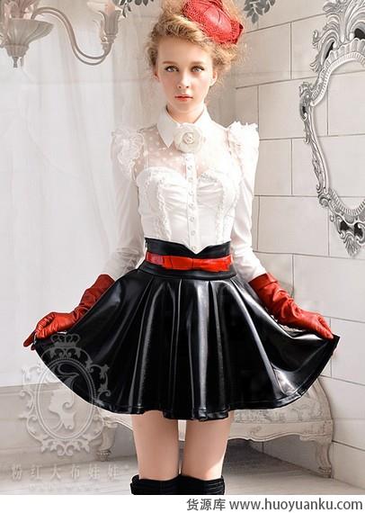 PU半身裙美丽不“冻”人-第8张图片-货源库