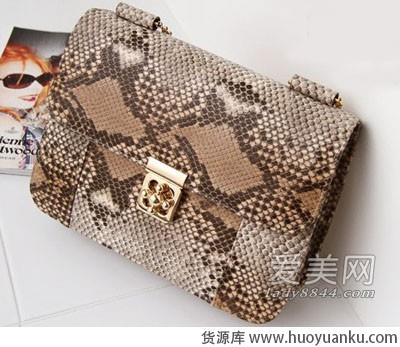 复古方包崭露头角-第8张图片-货源库 复古方包崭露头角-第8张图片-货源库