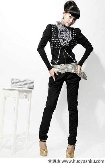 风格铅笔裤穿出冬日纤腿-第4张图片-货源库