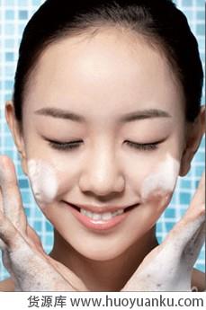 如何应对冬季肌肤干燥问题-第1张图片-货源库