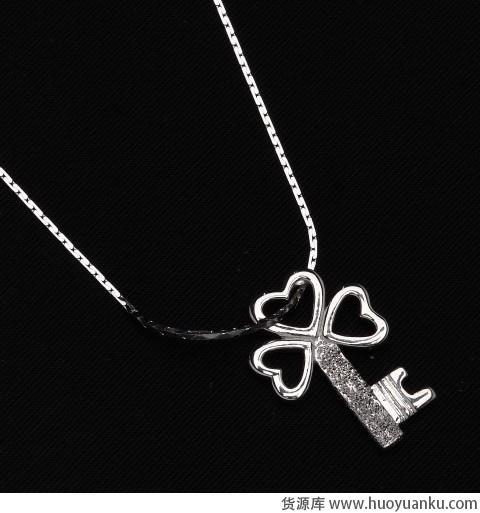 闪耀小配饰点亮大冬天-第15张图片-货源库