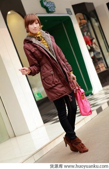 轻熟女冬日经典款大衣-第4张图片-货源库