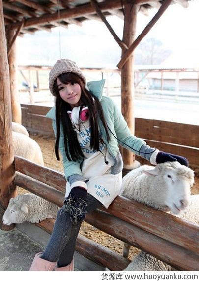 甜美冬装让你化身小公主-第1张图片-货源库