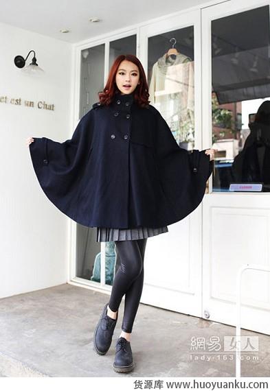 人气斗篷展现复古宫廷风-第5张图片-货源库