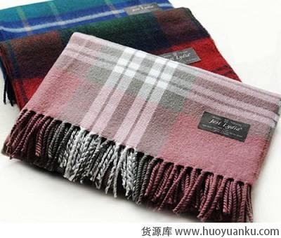 浓浓校园风的围巾搭配-第6张图片-货源库 浓浓校园风的围巾搭配-第6张图片-货源库