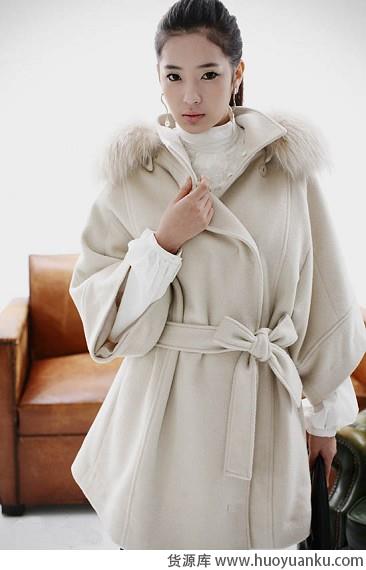 时尚大衣优雅显气质-第1张图片-货源库