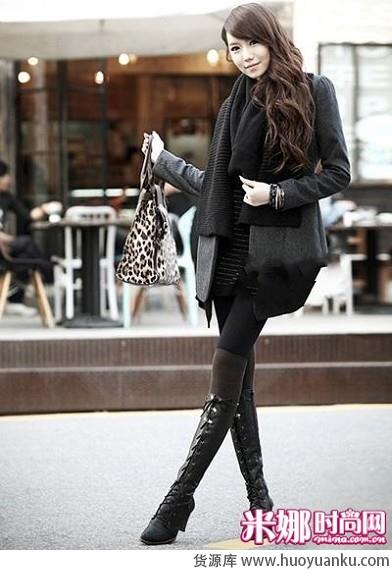 职场必备款毛呢大衣-第1张图片-货源库 职场必备款毛呢大衣-第1张图片-货源库