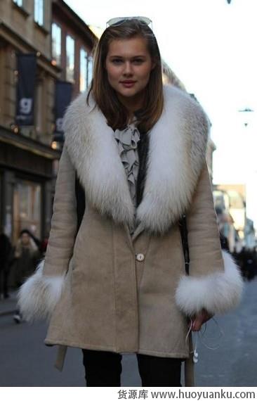 巧搭宽松外套修身不臃肿-第6张图片-货源库 巧搭宽松外套修身不臃肿-第6张图片-货源库