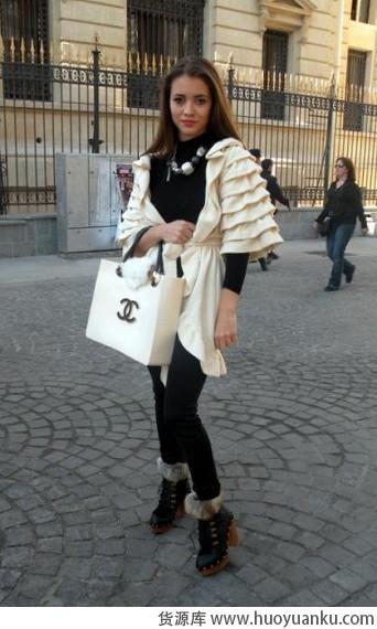 巧搭宽松外套修身不臃肿-第7张图片-货源库 巧搭宽松外套修身不臃肿-第7张图片-货源库