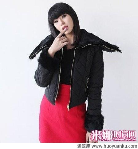 羽绒服怎么搭配才够亮眼-第2张图片-货源库 羽绒服怎么搭配才够亮眼-第2张图片-货源库