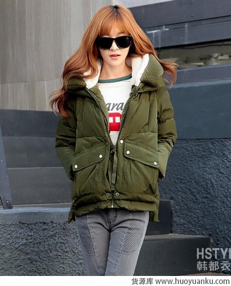 简易搭配之短款羽绒服-第2张图片-货源库 简易搭配之短款羽绒服-第2张图片-货源库