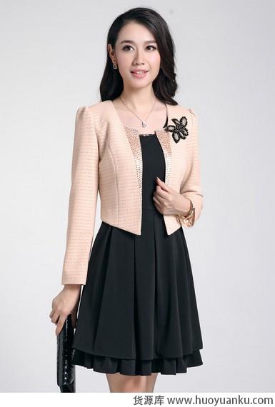 早秋流行穿搭示例-第1张图片-货源库