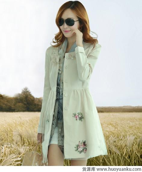 早秋流行穿搭示例-第3张图片-货源库