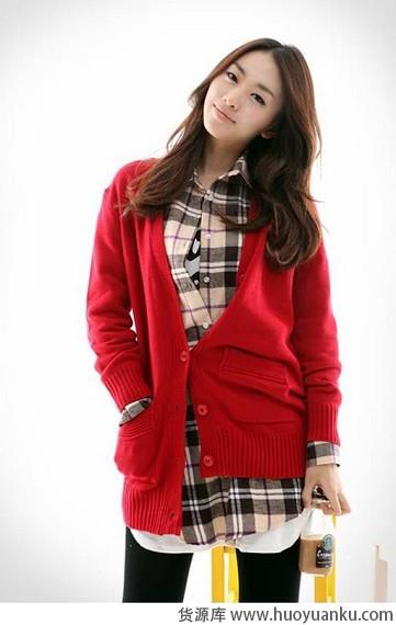 基本款格纹衬衫的时尚混搭-第1张图片-货源库