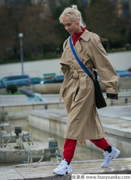 秋装外套选对不选贵,风衣优雅回归-第7张图片-货源库 秋装外套选对不选贵,风衣优雅回归-第7张图片-货源库