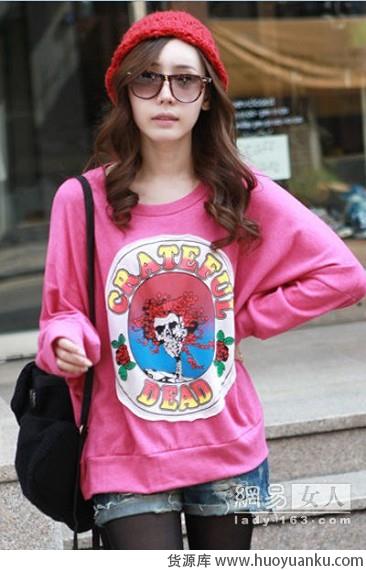 多彩套头衫点亮冬日-第3张图片-货源库